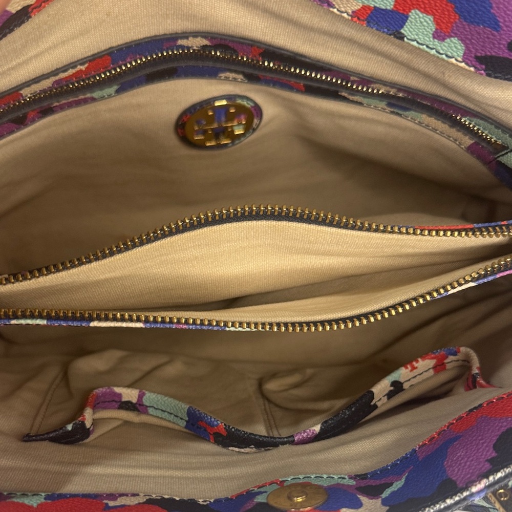 Tory Burch Robinson Satchel – Oceanic Camo Floral Print - Picture 10 of 14